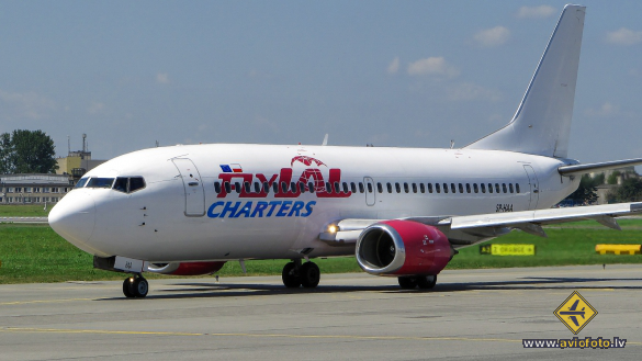 Boeing 737-322